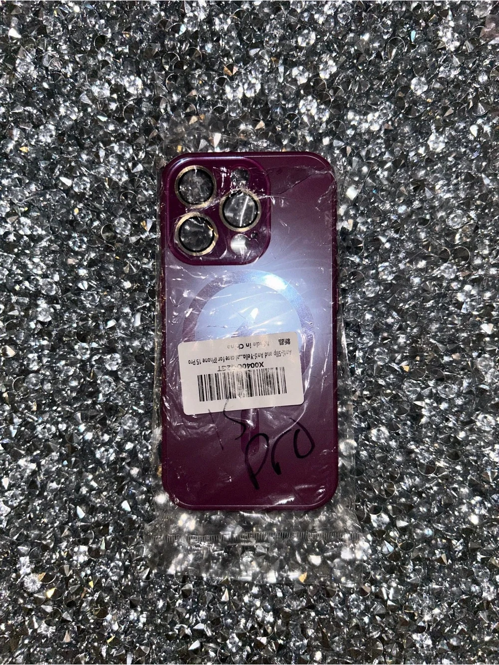 iPhone 15 pro Magenta Wireless Charging Compatible Phone Case